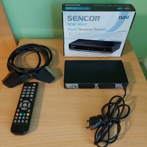 PREDÁM SET-TOP BOX SENCOR S IZBOVOU ANTÉNOU TURBO - 4