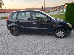 Ford fiesta - 4