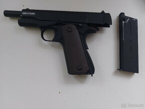 Predám airsoftovú pištoo M1911 A1 Gas blowback - 4