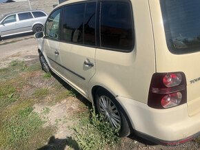 Kúpim sedadlá do VW Touran rok 2009 aj celú 7m sadu.. - 4