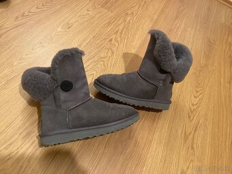 UGG Bailey button II veľkosť 39 25cm - 4