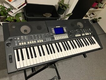 Yamaha PSR-S550 - 4