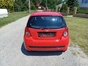 Predám Chevrolet Aveo 1,2i benzín,55kw,1.majiteĺ, rok výroby - 4