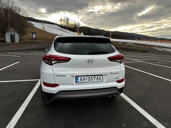 Hyundai Tucson 2.0 crdi 4x4 - 4