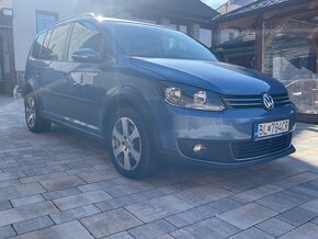 VW Touran Cross - 4