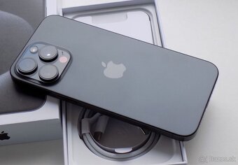 IPhone 15 Pro 256GB Černý Titan (NOVÝ) - 4