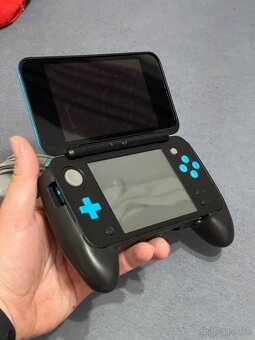 Nintendo 2DS XL - 4