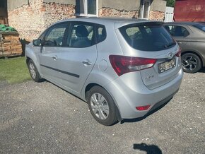 Hyundai ix20 1.6i 91kw, r.2015, klima, 1. majitel - 4