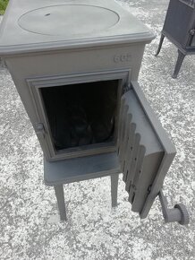 Liatinové kachle JOTUL 602 - 4