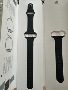 Predám Apple Watch Series 8 - 45MM Midnight Aluminium - 4