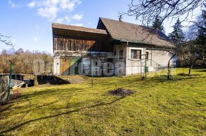 PREDAJ Rodinný dom s veľkým pozemkom a vlastnou studňou, Skl - 4