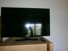 Televízor LCD Samsung,uhlopriečka 32" - 4