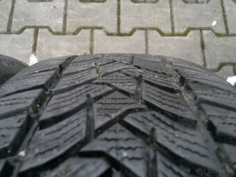 Zimne pneu. Dunlop 205/60 r16 - 4