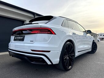 Audi Q8 55 TFSIe QUATTRO / Pano / Head - UP / 23 - 4