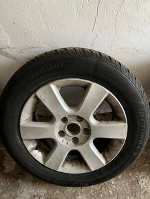 Letné pneumatiky R16 s diskami, rozmer 5x112 – originál VW - 4