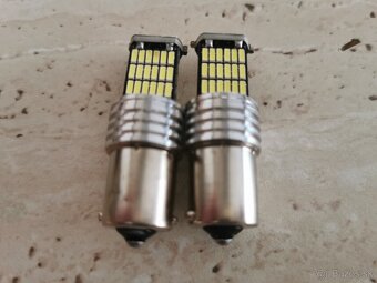 LED ŽIAROVKY NA AUTO  T10, T15, T20,T25, P21W  CAMBUS - 4