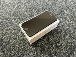 iPhone SE 2020 64GB Black (88% Batéria) - 4