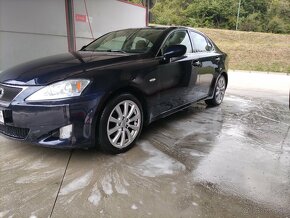 Lexus IS 220d - 4