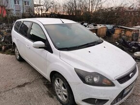 rozpredam ford focus mk2 1,6 tdci 80kw 2010 mam aj facelift - 4