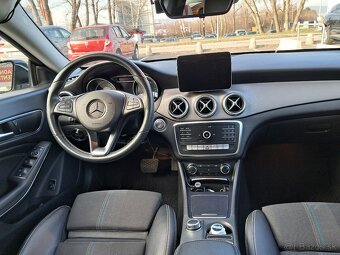 Mercedes benz cla 180 - 4