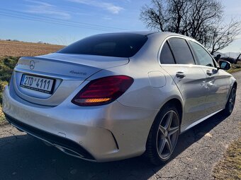 Mercedes-Benz C220d 125kw 4Matic AMG Koupeno v Česku druhý m - 4