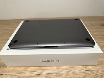 MacBook Pro 13 M2 - 4