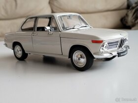 BMW 2002ti 1:24 Welly - 4