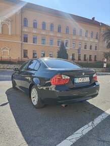 BMW E90 320i - 4