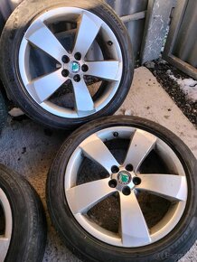 4ks alu disky orig. Škoda 5x100 R17 pneu 205/50 r17 - 4