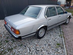 Bmw 728i e23 - 4