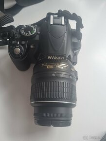 Nikon DX - 4