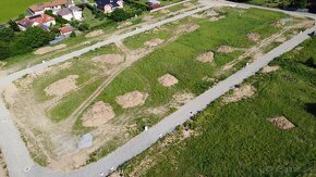 STAVEBNÝ POZEMKOM S VÝMEROU 639 m², HRAŠOVÍK - 4