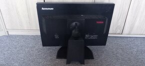 22" Lenovo L2251p - 4