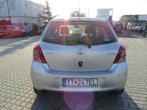 Toyota Yaris - 4