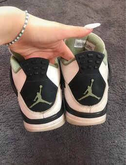 Jordan 4 - 4