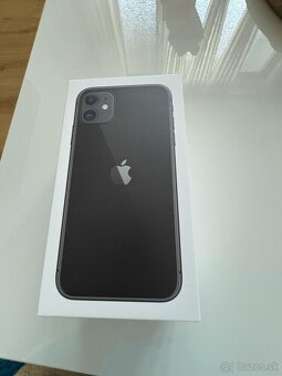 iPhone 11 64 GB - 4