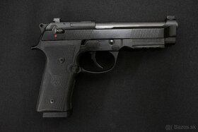 Beretta 92X RDO 9x19 & Heckler & Koch USP Compact .40 SW - 4