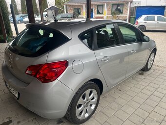 Opel Astra 1.6 Enjoy - 4