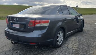 Toyota avensis 2.0 D4D 178000km - 4