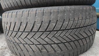 Bridgestone Blizzak LM005 275/40 R22 - 4