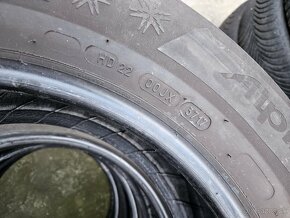 Zimne pneumatiky michelin  215/65 r17 - 4