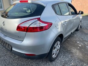 Rozpredam Renault Megane III 1.5 DCI K9KJ8 2010 - 4