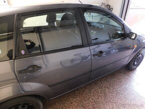 Predám Ford Fiesta TDCi 1,4 50kW/68K - 4