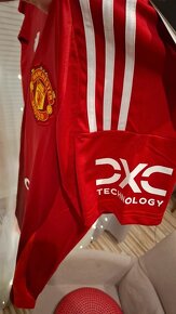 dres Manchester United - 4