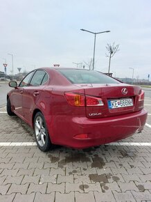 Lexus IS220d - 4