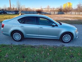 Škoda Octavia 1.6Tdi DSG - 4