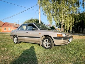 Mazda 323 1.6 16v sedan - 4