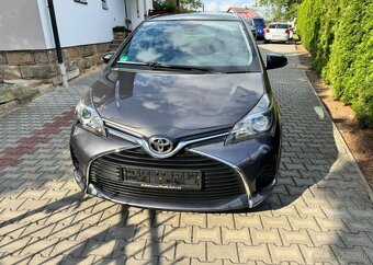 Toyota Yaris 1,0 VVT-i 1 Majitel serviska benzín manuál - 4