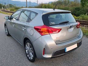 Toyota Auris 1.8 I VVT-I Hybrid Executive - 4