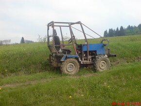 Predám traktor domácej výroby 4x4 - 4